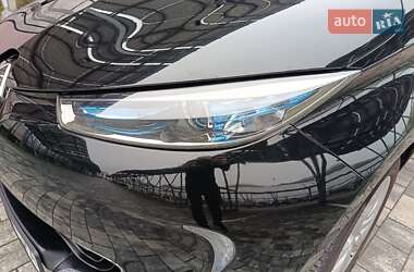 Хэтчбек Renault Zoe 2014 в 