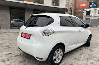 Хэтчбек Renault Zoe 2019 в 