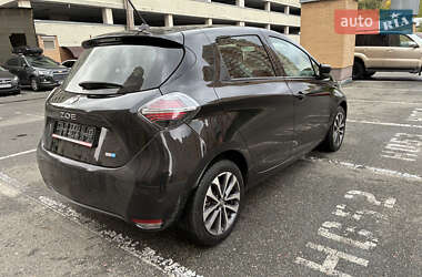 Хэтчбек Renault Zoe 2021 в 