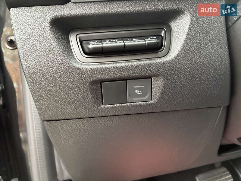 Хэтчбек Renault Zoe 2021 в Киеве