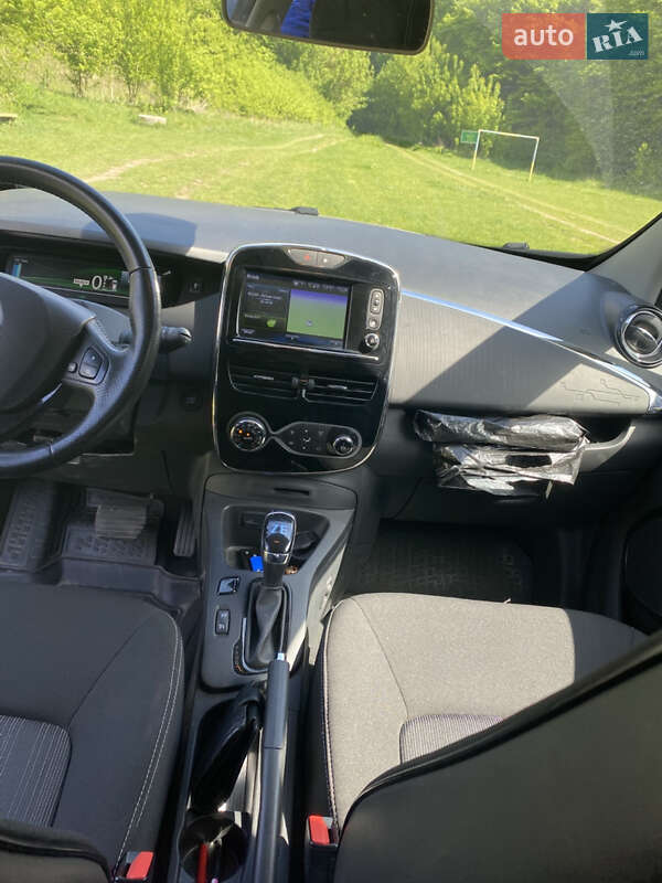Хэтчбек Renault Zoe 2017 в Ровно фото 10 Хэтчбек Renault Zoe 2017 в Ровно