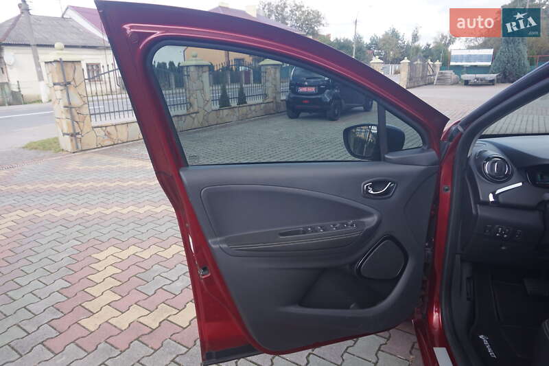 Хэтчбек Renault Zoe 2019 в Самборе