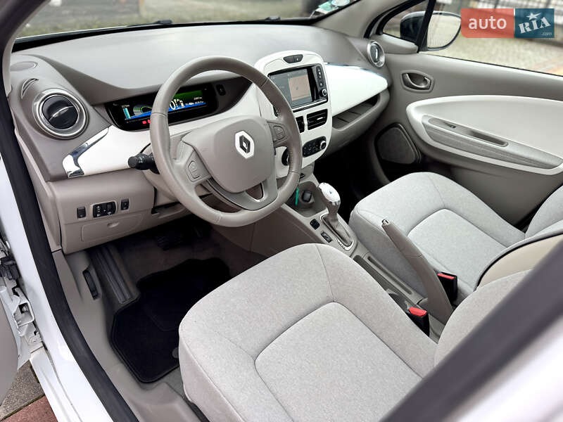 Хэтчбек Renault Zoe 2019 в Самборе