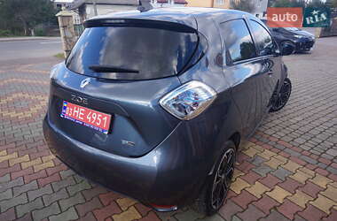 Хэтчбек Renault Zoe 2019 в 