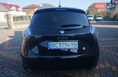 Хэтчбек Renault Zoe 2015 в 