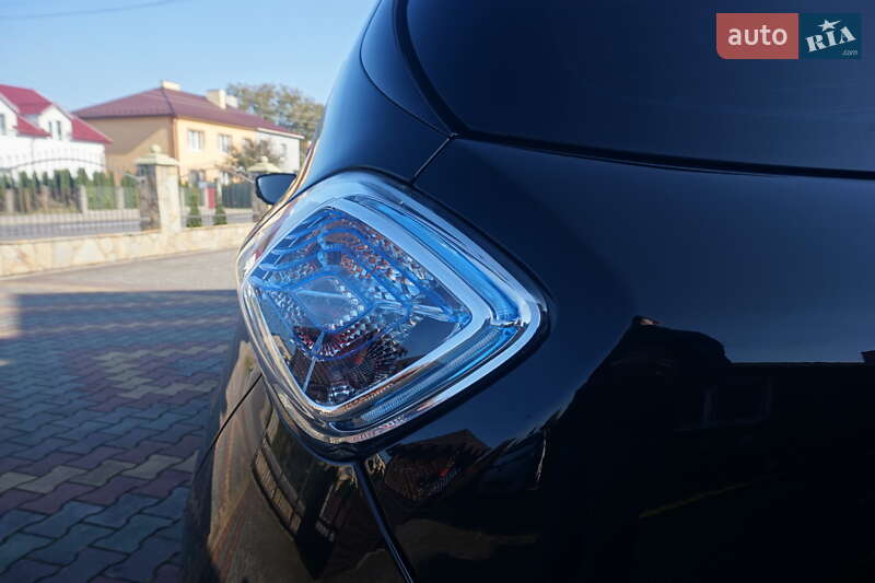 Хэтчбек Renault Zoe 2015 в Самборе