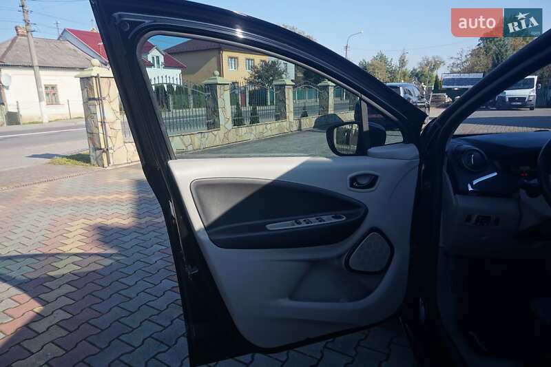 Хэтчбек Renault Zoe 2015 в Самборе
