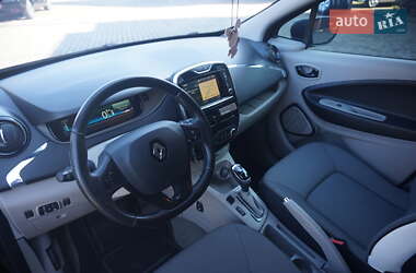 Хэтчбек Renault Zoe 2015 в 