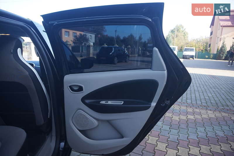 Хэтчбек Renault Zoe 2015 в Самборе