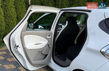 Хэтчбек Renault Zoe 2019 в 