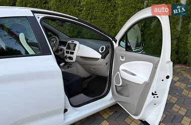 Хэтчбек Renault Zoe 2019 в 