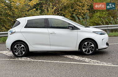 Хэтчбек Renault Zoe 2018 в 