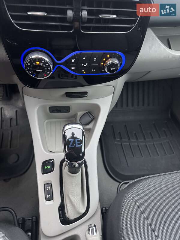 Хэтчбек Renault Zoe 2013 в Луцке