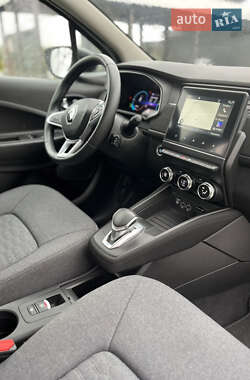 Хэтчбек Renault Zoe 2020 в 
