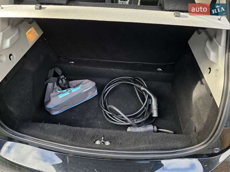 Хетчбек Renault Zoe 2014 в Тернополі