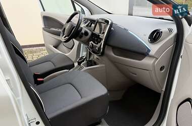 Хэтчбек Renault Zoe 2013 в 