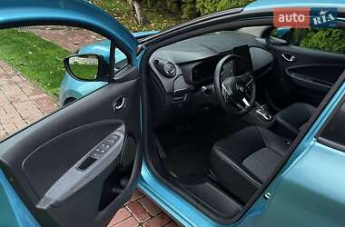 Хэтчбек Renault Zoe 2020 в 