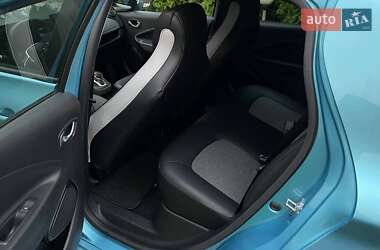 Хэтчбек Renault Zoe 2020 в 