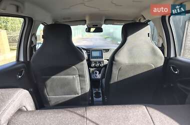 Хэтчбек Renault Zoe 2020 в 