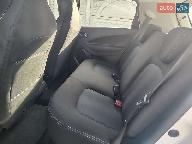 Хэтчбек Renault Zoe 2020 в Дубно