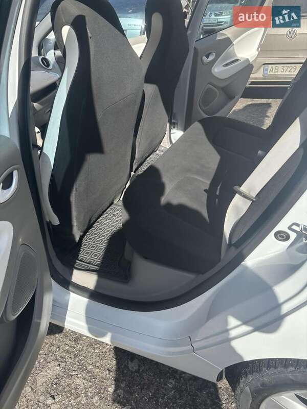 Хэтчбек Renault Zoe 2013 в Виннице фото 6 Хэтчбек Renault Zoe 2013 в Виннице