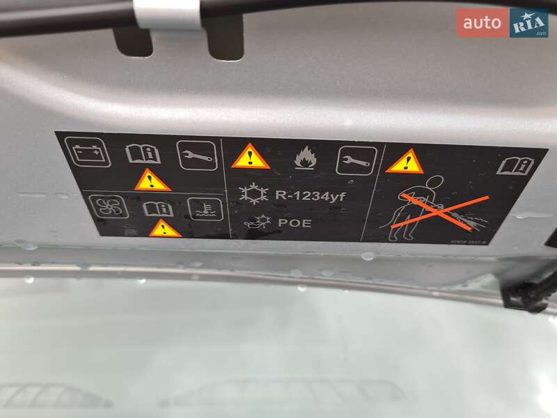 Хэтчбек Renault Zoe 2020 в Дубно