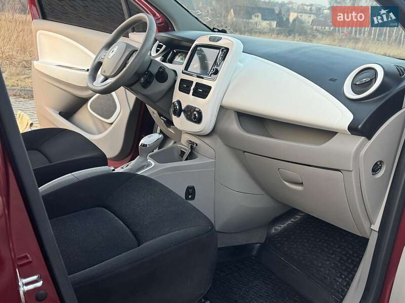 Хэтчбек Renault Zoe 2017 в Дрогобыче фото 25 Хэтчбек Renault Zoe 2017 в Дрогобыче