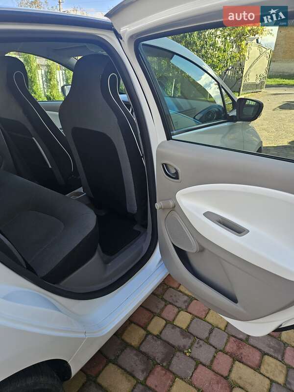 Хэтчбек Renault Zoe 2019 в Дубно