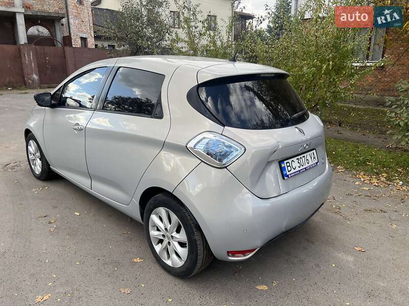 Хетчбек Renault Zoe 2016 в Львові