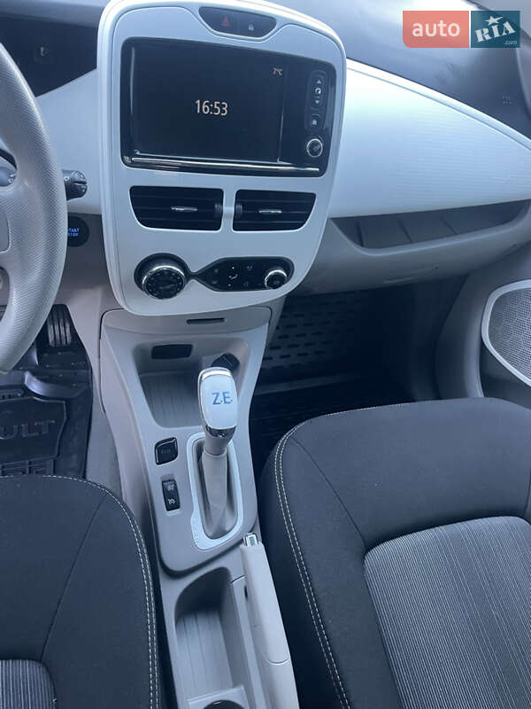 Хетчбек Renault Zoe 2018 в Дубні
