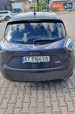 Хэтчбек Renault Zoe 2019 в 