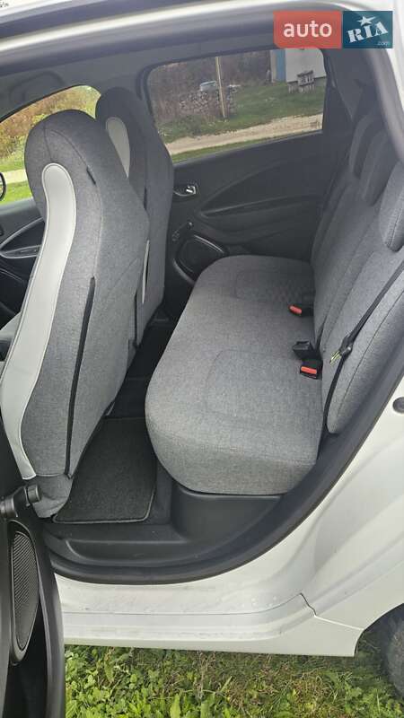 Хетчбек Renault Zoe 2021 в Тернополі фото 28 Хетчбек Renault Zoe 2021 в Тернополі