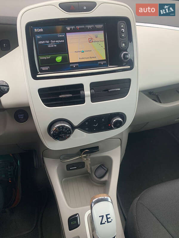 Хетчбек Renault Zoe 2015 в Черкасах