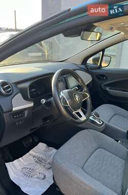 Хэтчбек Renault Zoe 2021 в 