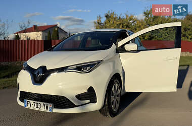 Хэтчбек Renault Zoe 2020 в 