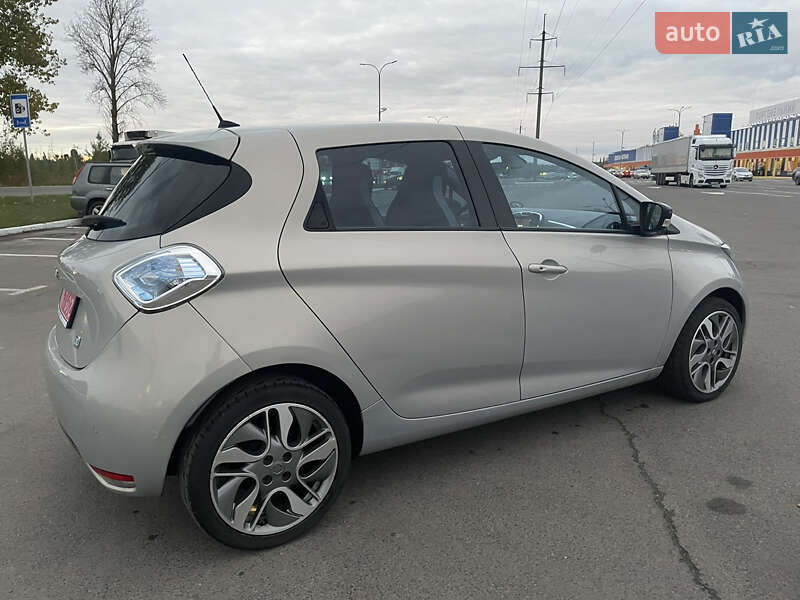 Хэтчбек Renault Zoe 2015 в Луцке