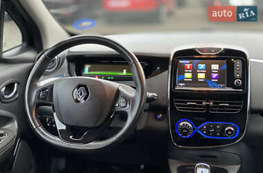 Хэтчбек Renault Zoe 2016 в 