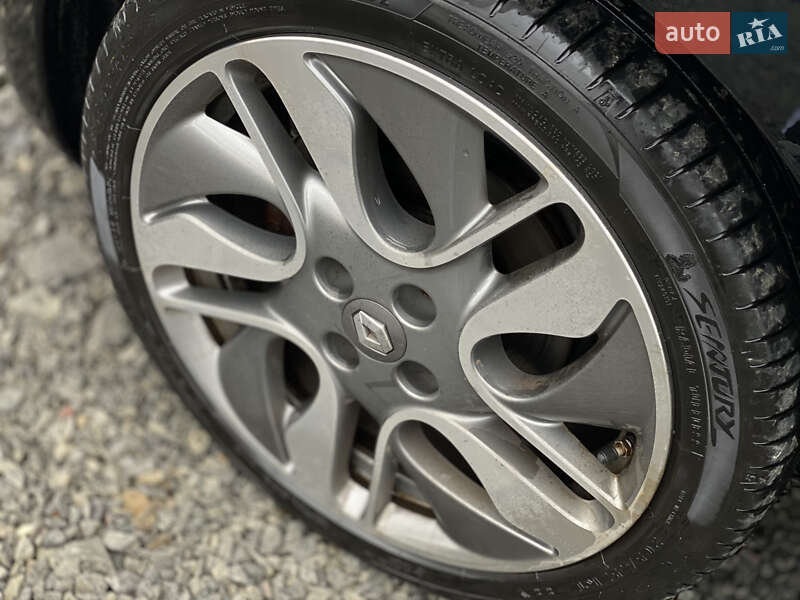 Хетчбек Renault Zoe 2016 в Луцьку фото 88 Хетчбек Renault Zoe 2016 в Луцьку