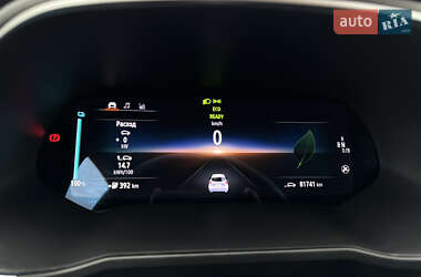 Хэтчбек Renault Zoe 2021 в 