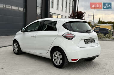 Хэтчбек Renault Zoe 2020 в 