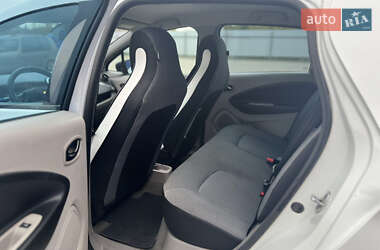 Хэтчбек Renault Zoe 2014 в 