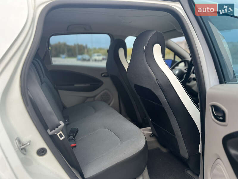 Хэтчбек Renault Zoe 2014 в Дубно