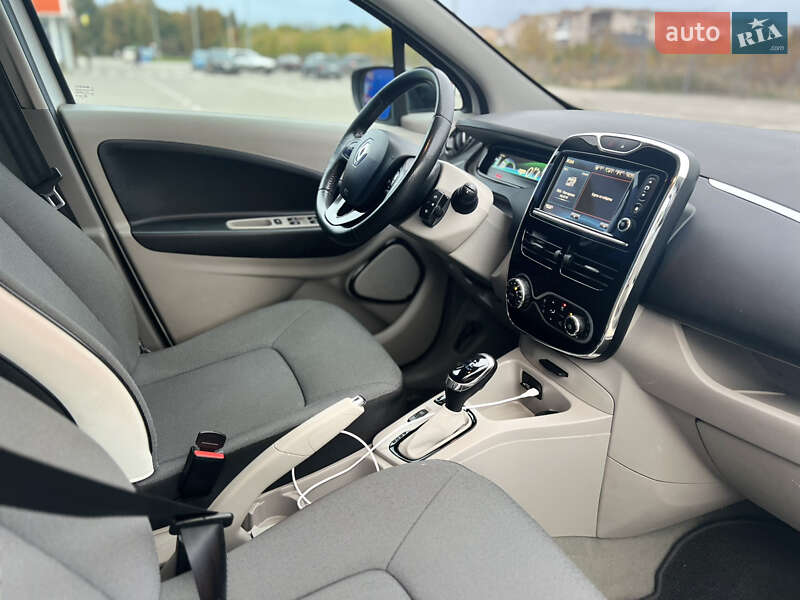 Хэтчбек Renault Zoe 2014 в Дубно