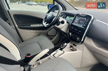 Хэтчбек Renault Zoe 2014 в 