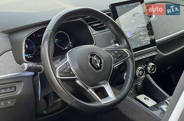 Хетчбек Renault Zoe 2022 в 