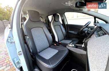 Хетчбек Renault Zoe 2022 в 