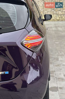 Хетчбек Renault Zoe 2021 в  фото 30 Хетчбек Renault Zoe 2021 в