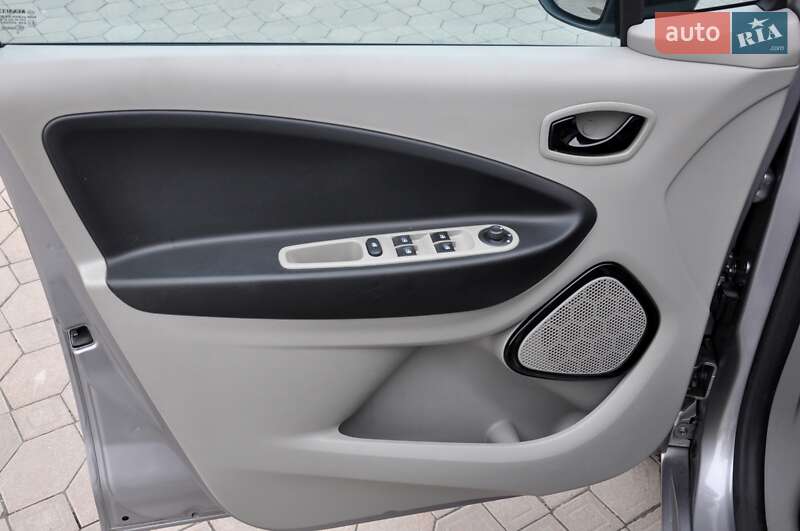 Хетчбек Renault Zoe 2015 в Львові фото 16 Хетчбек Renault Zoe 2015 в Львові