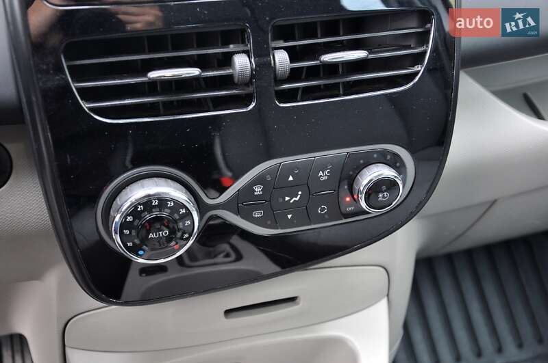 Хетчбек Renault Zoe 2015 в Львові фото 33 Хетчбек Renault Zoe 2015 в Львові
