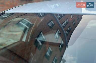 Хэтчбек Renault Zoe 2020 в 